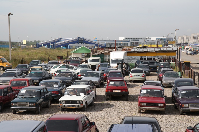 Image of Car market area 